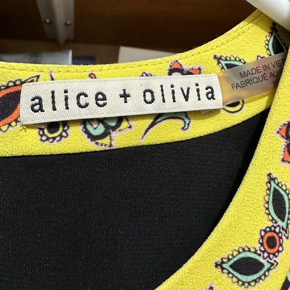 Alice + Olivia Keaton Crewneck Shift Dress - Picture 9 of 11
